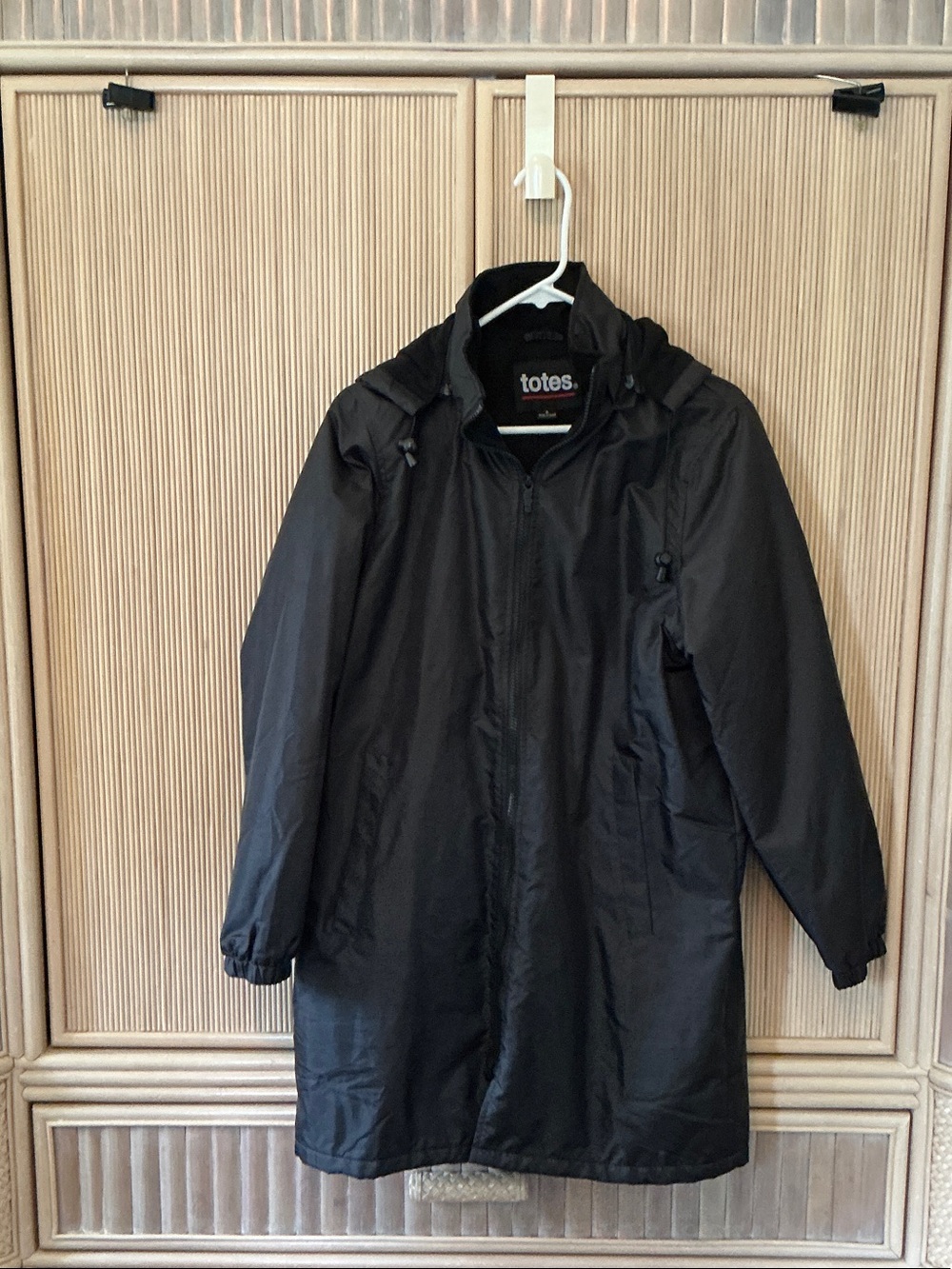totes Men's Black Hooded Waterproof Raincoat